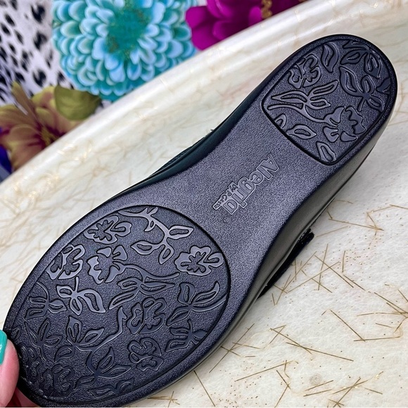 Algeria Navy Metallic Slip-On Comfort Shoes - Size 7 - Alegria Lauryn - Picture 8 of 10